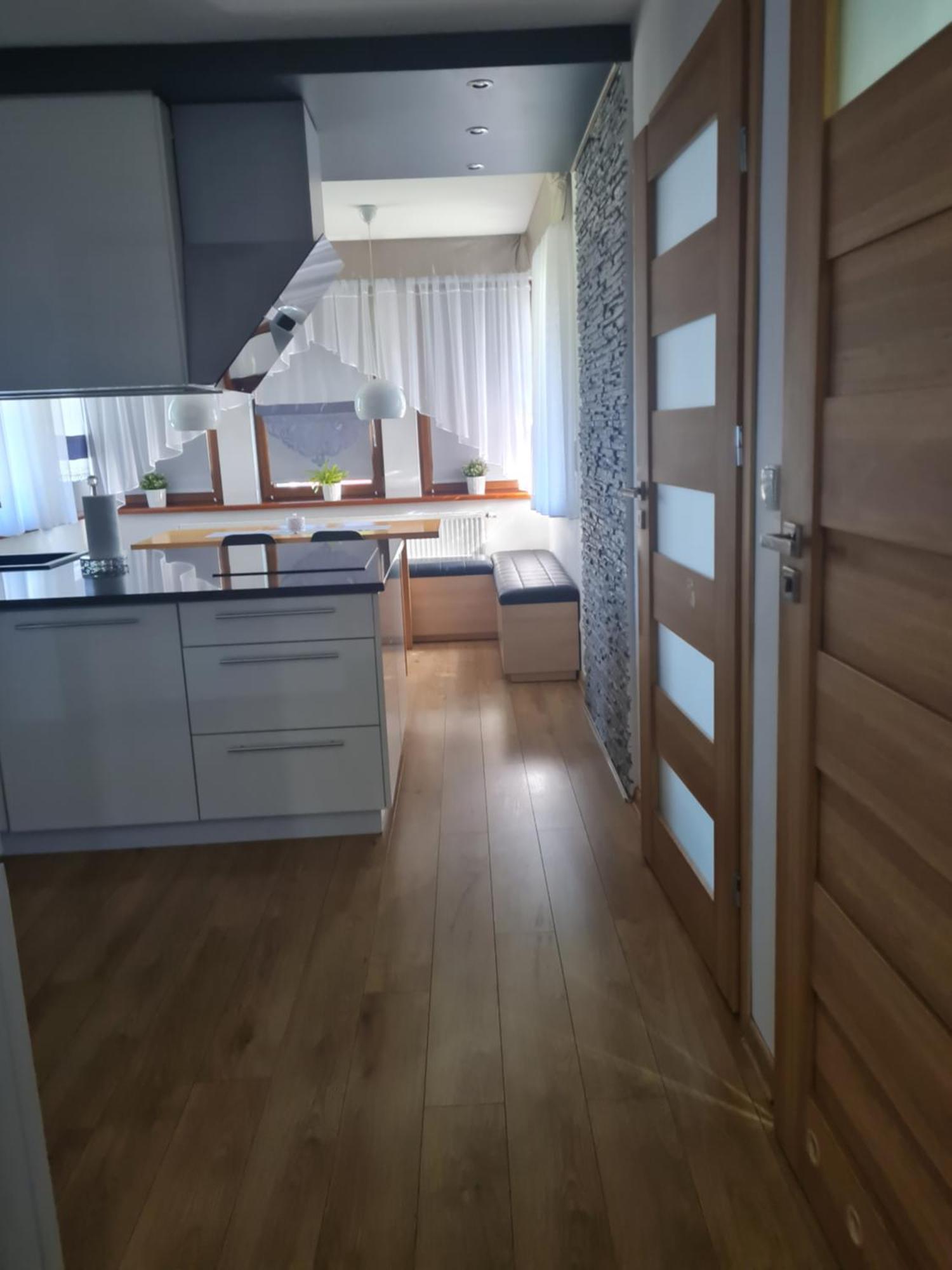 U Tatarow Daire Suche Oda fotoğraf